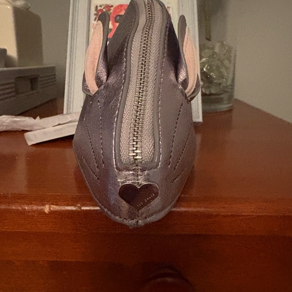 Ted Baker Silver Mouse Wristlet - Picture 4 of 12